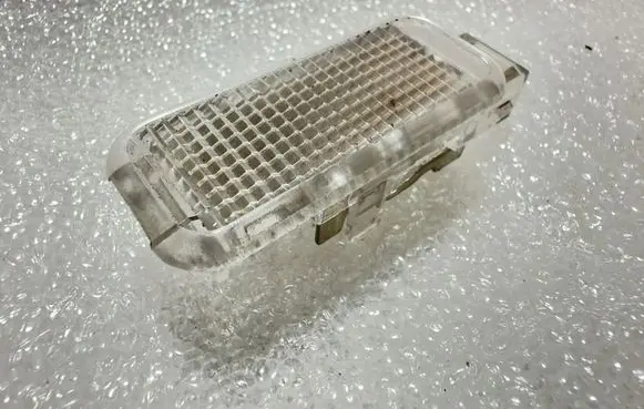 Audi A6 S6 C5 4B Other interior light 4B0947416