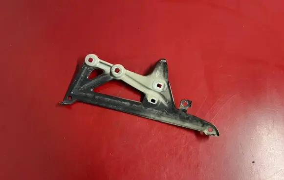 BMW X1 F48 F49 Fender mounting bracket 7329448