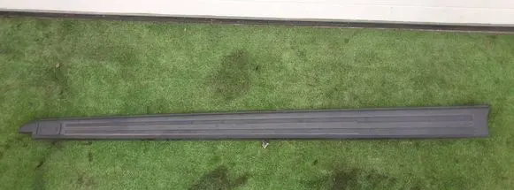Ford Explorer VI Sill