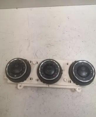 Mercedes-Benz ML W163 Climate control unit A1638202589