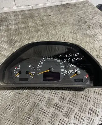 Mercedes-Benz E W210 Speedometer (instrument cluster) A2105405048