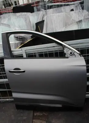 Renault Austral Front door