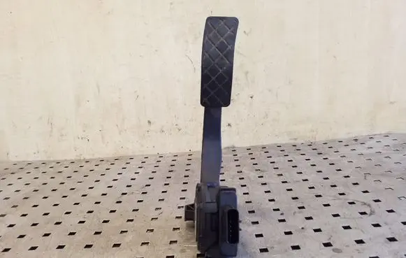 Audi Q5 SQ5 Accelerator throttle pedal 8K1723523 6PV00950501