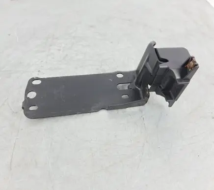 BMW X1 E84 Radiator mount bracket 7117811 51647117811 23781010