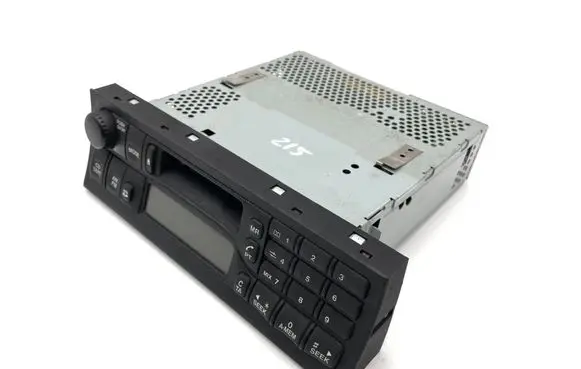 Jaguar XK8 - XKR Radio/CD/DVD/GPS head unit LJD4100AB