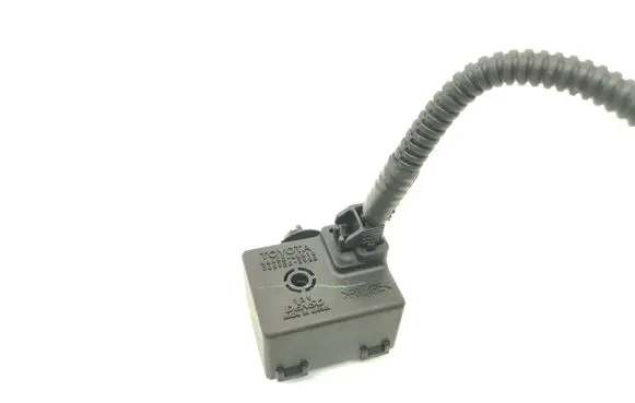 Lexus IS 220D-250-350 Horn buzzer relay 8665248010 0689003980