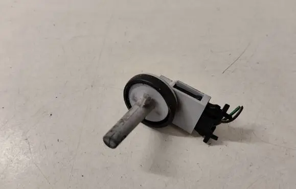 Audi A6 S6 C6 4F Interior temperature sensor 1J0907543A