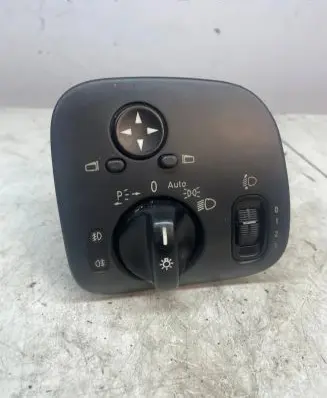 Mercedes-Benz C W203 Light switch A2035450604 7241170301 04058515