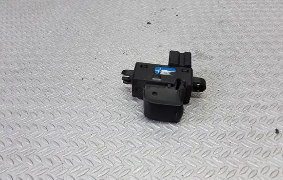 Nissan Note (E11) Electric window control switch