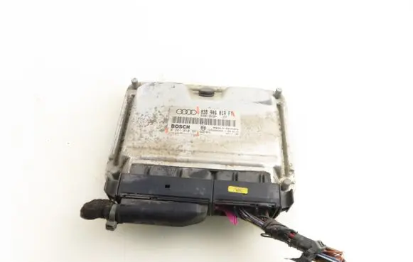 Audi A3 S3 8L Engine control unit/module 038906019FT 0281010981
