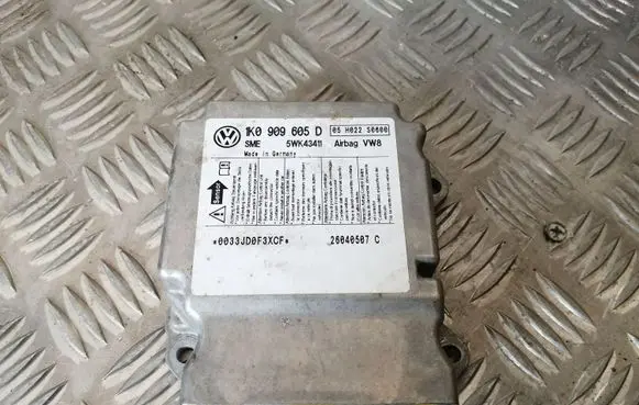 Volkswagen Golf V Airbag control unit/module 1K0909605D