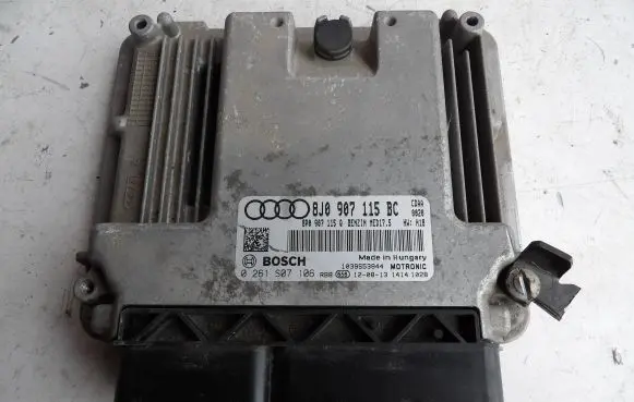 Audi TT TTS RS Mk3 8S Engine control unit/module 8J0907115BC 8P0907115Q 0261S07106