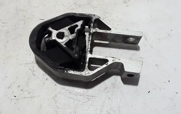 Volvo XC40 Gearbox mount 8888960949