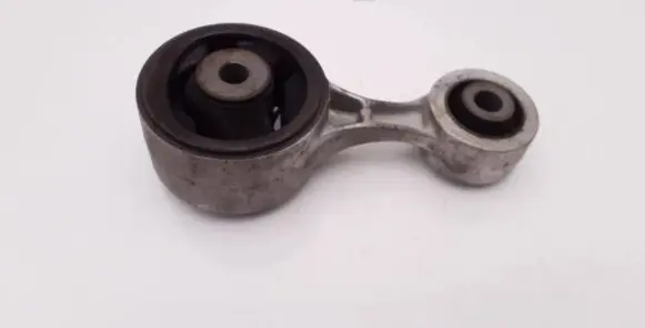 Honda Civic Engine mount bracket