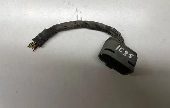Headlight part