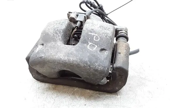 Mercedes-Benz C W204 Front brake caliper