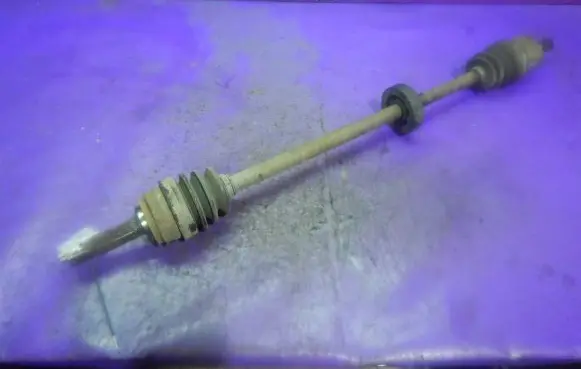 Hyundai Accent Front driveshaft