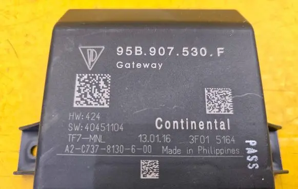 Porsche Macan (95B) Gateway control module 95B907530F