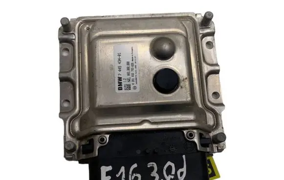 BMW X6 F16 Adblue control unit 7445434 0281032793