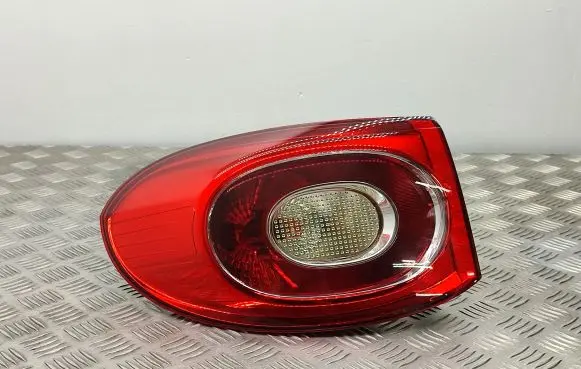 Volkswagen Tiguan Rear/tail lights 5N0945095H
