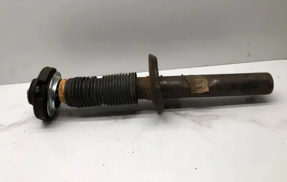 Volkswagen PASSAT B6 Front shock absorber/damper 3C0413031N 824904001778