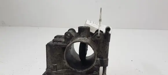 Mazda 6 Throttle valve RF7J136B0