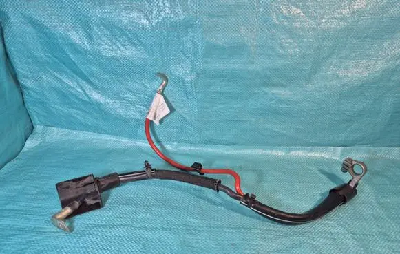 Volkswagen Golf VII Positive cable (battery) 5Q0971228A