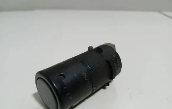 BMW 7 E65 E66 Rear parking sensor holder (PDC) 6913928