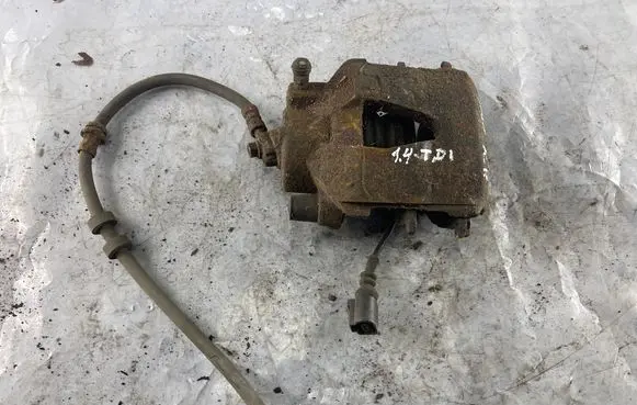 Volkswagen Polo IV 9N3 Front brake caliper