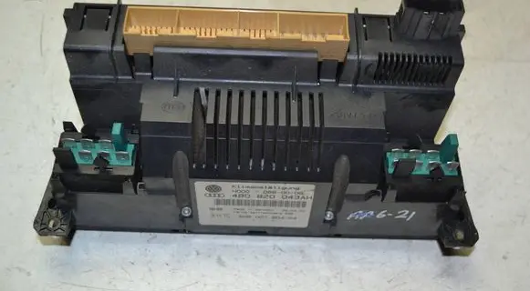 Audi A6 S6 C5 4B Climate control unit 5HB00760424 4B0820043AH