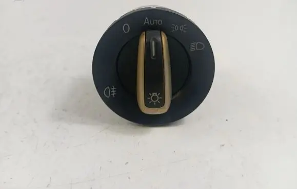 Volkswagen PASSAT B7 Light switch 3C8941431
