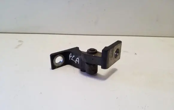 Volkswagen Amarok Front door lower hinge 8K0831401A