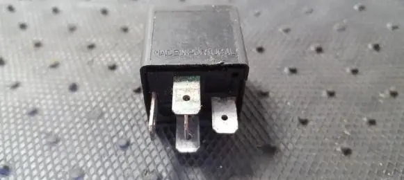 Land Rover Range Rover L322 Other relay 13252161 V23134-A52-X486