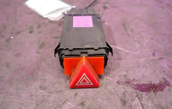Audi A6 Allroad C5 Hazard light switch 