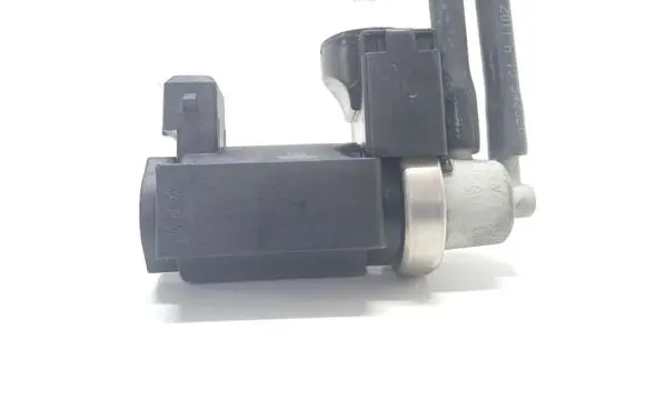 KIA Rio Vacuum valve 70027200