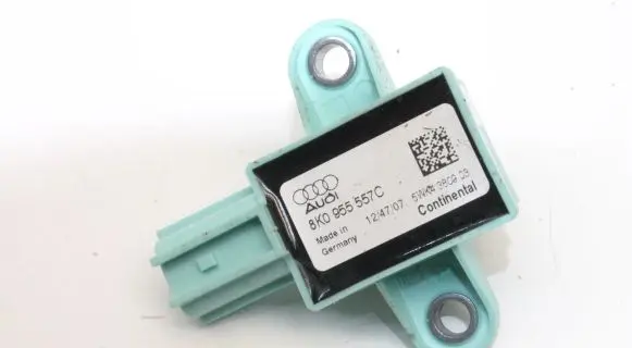 Audi A4 S4 B8 8K Airbag deployment crash/impact sensor 8K0955557C