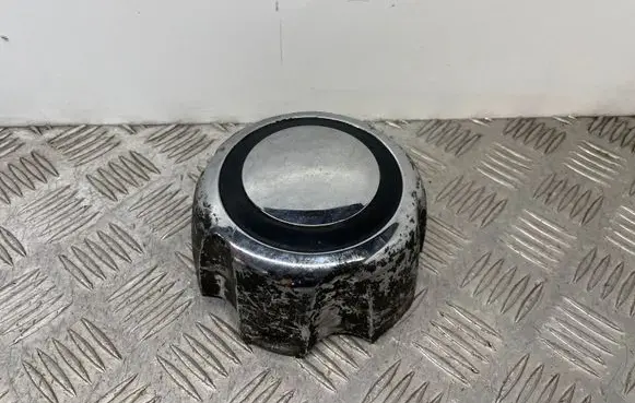 Mitsubishi Pajero Wheel nut cap/cover MB624902
