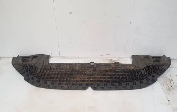 Peugeot 208 II Front bumper skid plate/under tray 9823206580