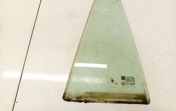Opel Astra H Rear vent window glass AS2