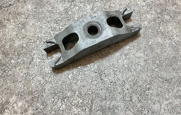 Volkswagen Crafter Fuel Injector clamp holder 03L216 V300
