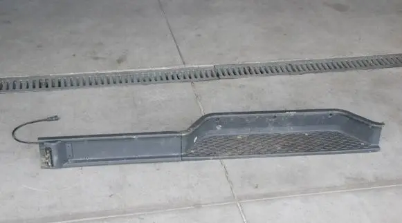 Iveco Daily 4th gen Rear sill trim cover 500331411