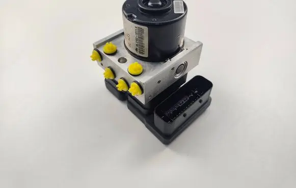 Toyota Yaris ABS Pump 445100D110 06210212114 895410D060
