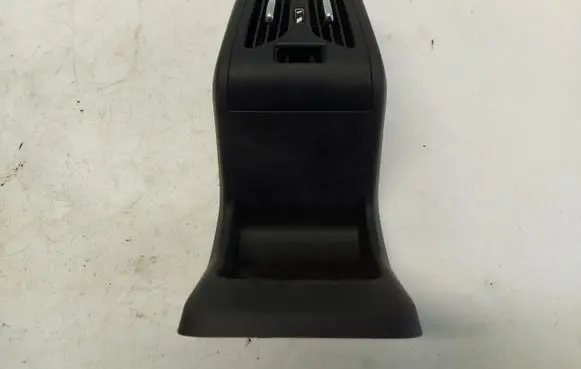 BMW 2 Active Tourer U06 Dashboard side air vent grill/cover trim 1437644