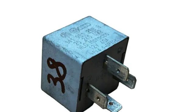 Volkswagen Touran I Other relay 141951253B 20240072