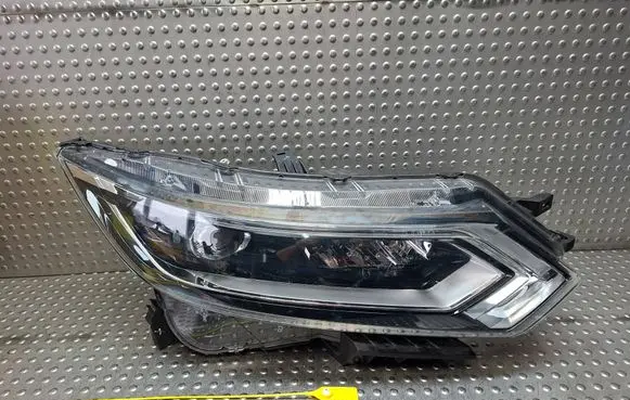 Nissan Qashqai Headlight/headlamp S27730306 10019011