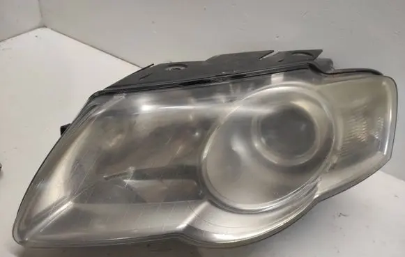Volkswagen PASSAT B6 Headlight/headlamp 3C0941005Q