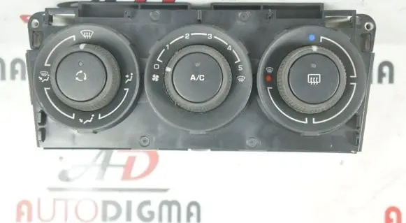 Peugeot 308 Climate control unit 69947013
