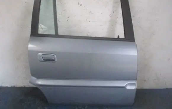 Opel Zafira A Rear door