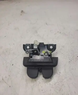 Audi A3 S3 8P Tailgate/trunk/boot lock/catch/latch 8P3827505