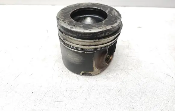 BMW 5 F10 F11 Piston 84L110